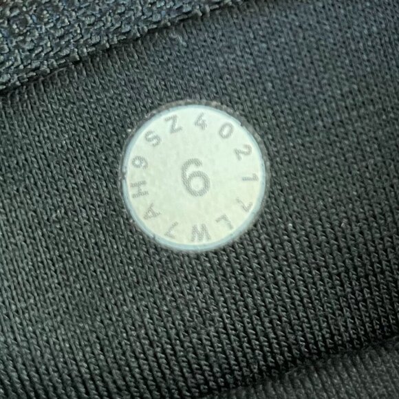 Lululemon Pace Perfect Short (3") Running Activewear Lined Soundwave Blk Wht 6 - Picture 10 of 11